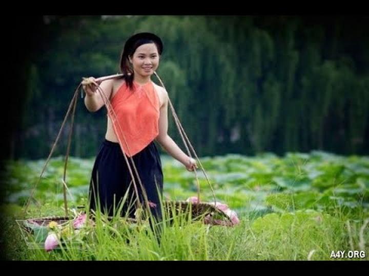 Hotspot Matrix và “Thể thao” và “Preppy”: Tủ đồ giao mùa tươi mới từ Tory Burch
